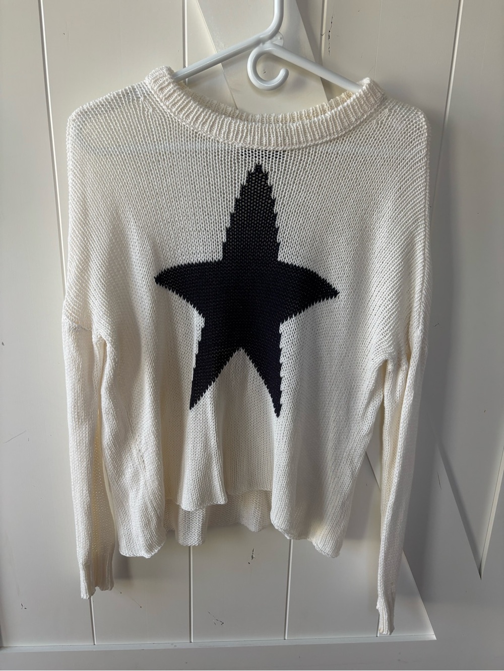 Wooden Ships Cream knit sweater with navy Star